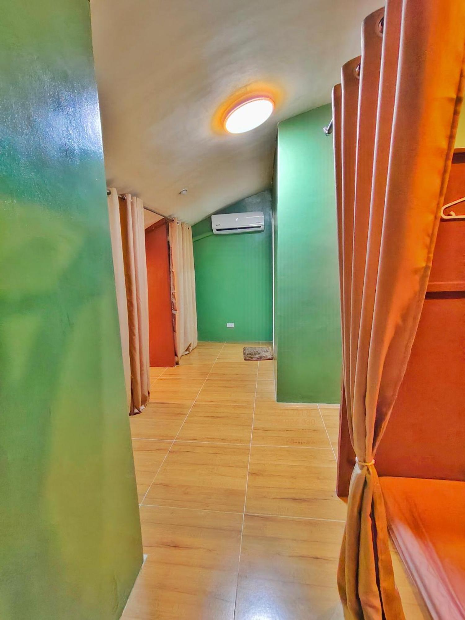 Mactan Airport Hostel At Aashvi Cozy Cabin Lapu-Lapu City Eksteriør billede